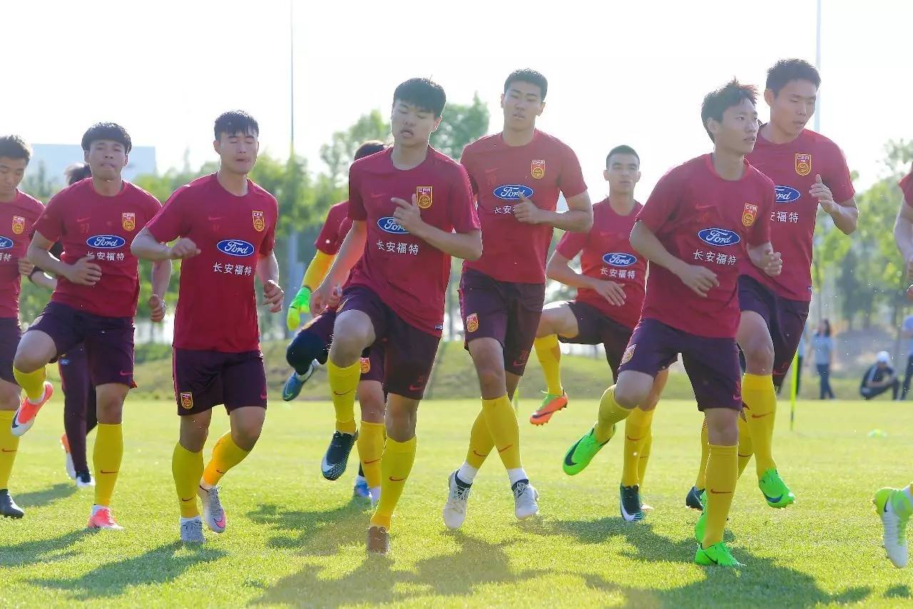 Falcons 启动由 NaToSaphiX 领导的 CS2 学院；